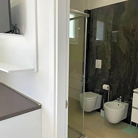 Elite Luxury Szálloda Alliste