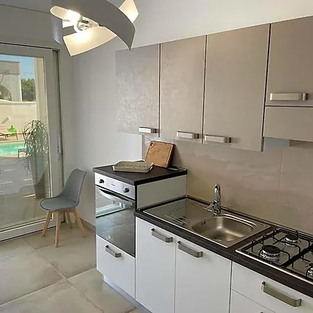 Elite Luxury Szálloda Alliste
